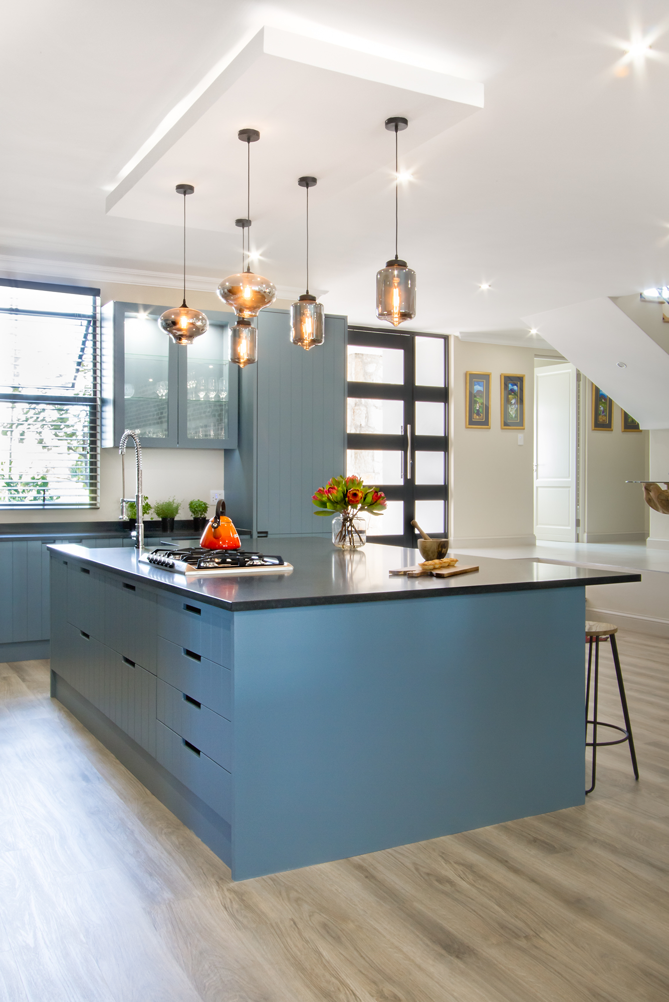 Custom Kitchen 1335x2000