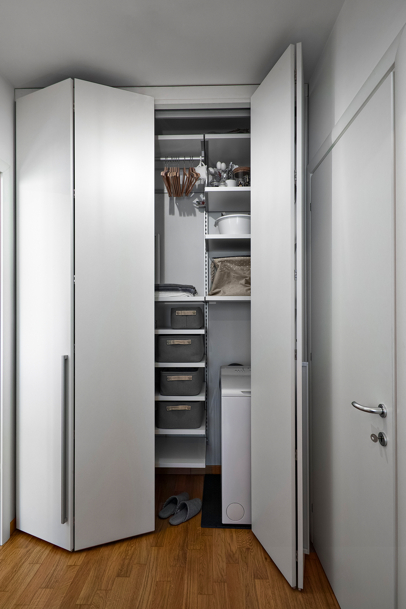 Hotel room 1335x2000